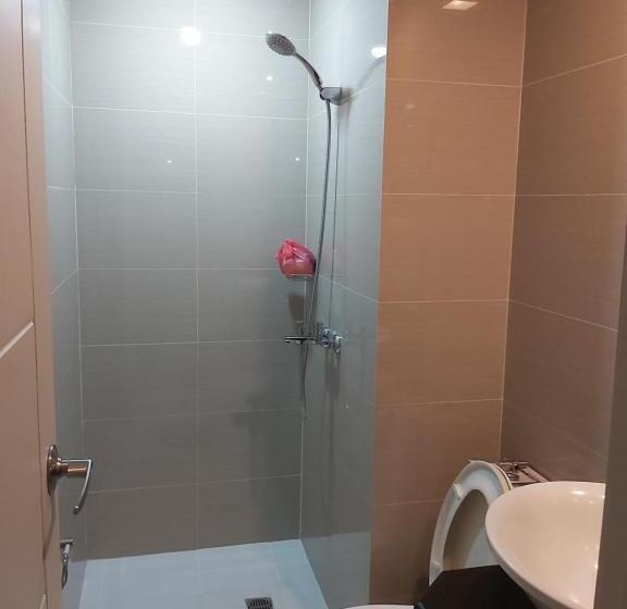 فندق Pasay Staycation With Parking Space In 150 Newport Boulevard Near Resort World & Naia T3