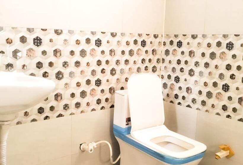 فندق Roomshala 021  Joyous Inn