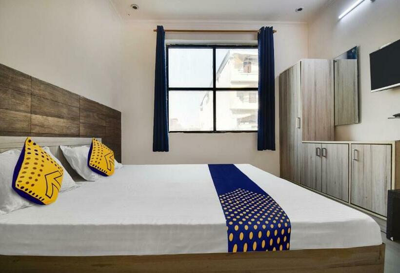 Отель Spot On 81226 Utkarsh Homestay