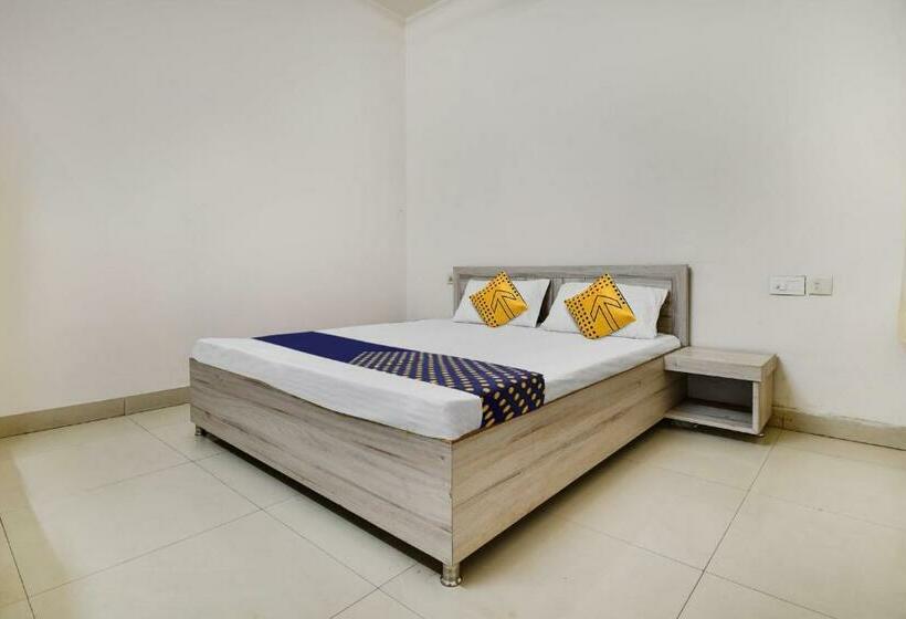 Отель Spot On 81226 Utkarsh Homestay