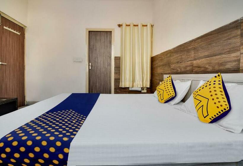 Отель Spot On 81226 Utkarsh Homestay