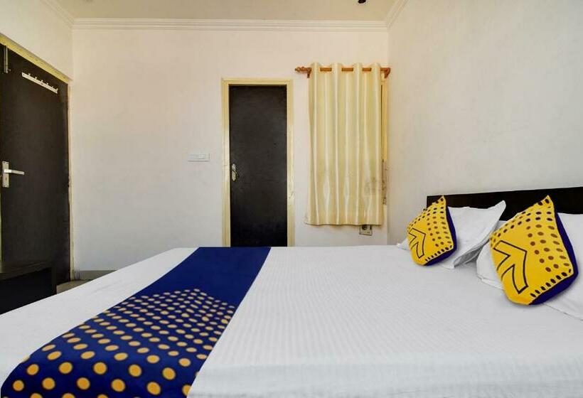 Отель Spot On 81226 Utkarsh Homestay