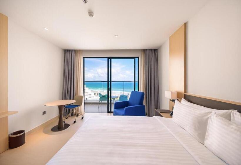 هتل The Sea View Cam Ranh Beach Resort