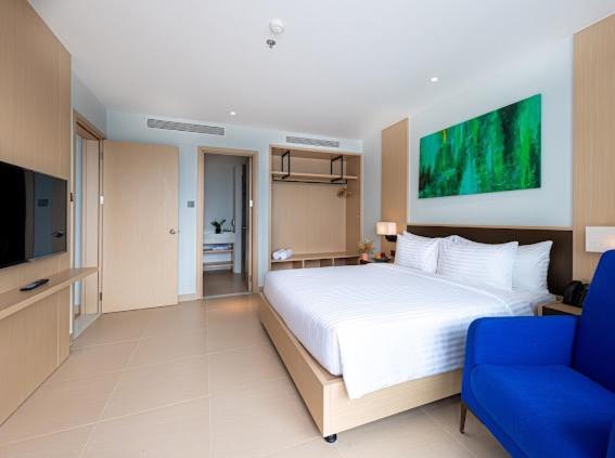 هتل The Sea View Cam Ranh Beach Resort