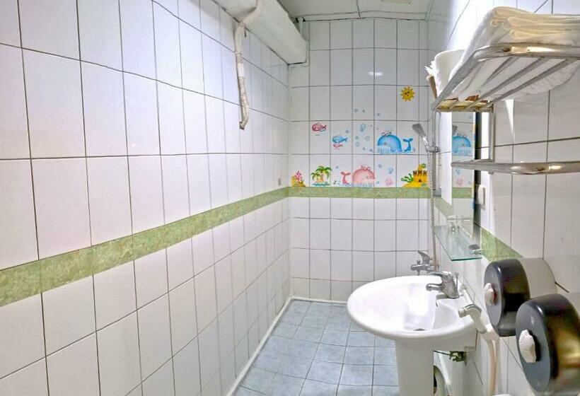 پانسیون 安德飯店