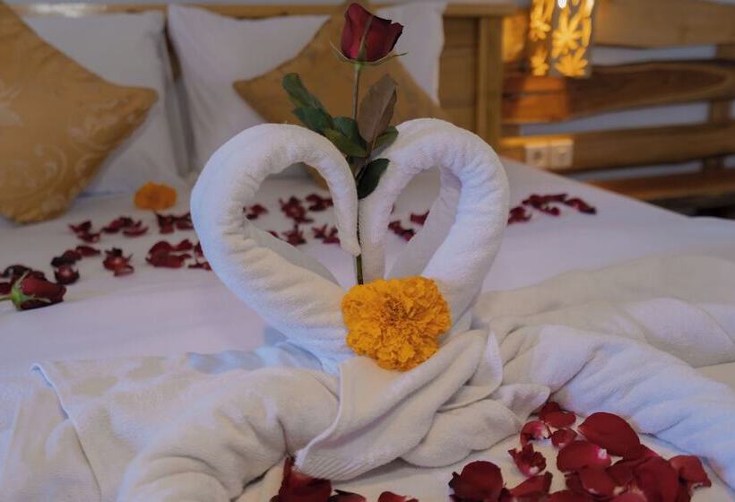 פנסיון Kubu Yang Cottage