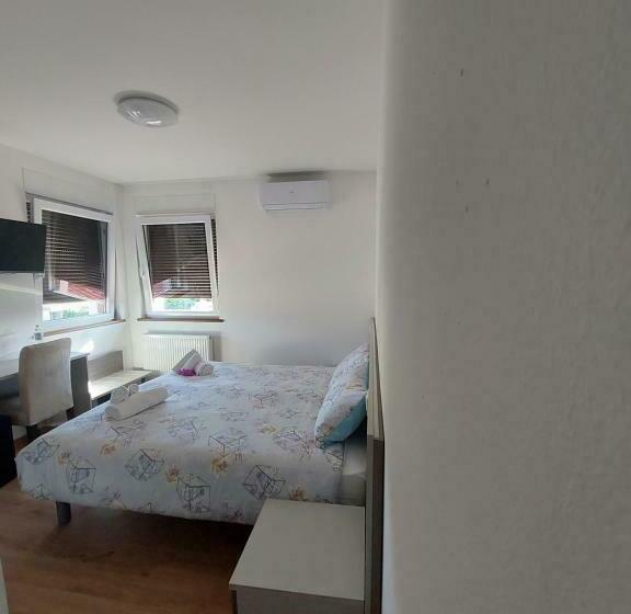 פנסיון Locanda Rossa