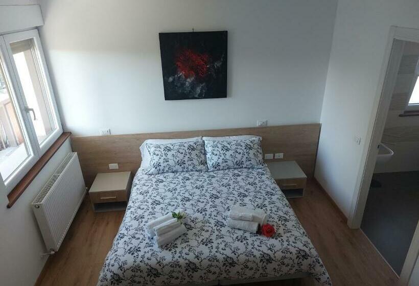 פנסיון Locanda Rossa