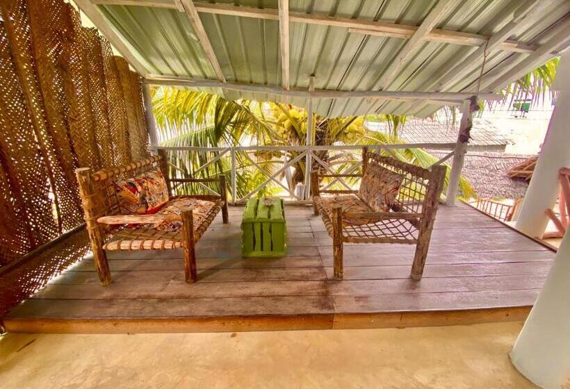 ペンション Ocean Wonder Dive & Stay