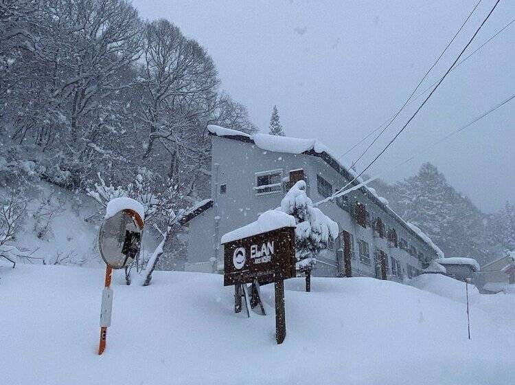ריוקאן Elan Hotel Lake Nojiri