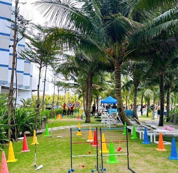 هتل The Sea View Cam Ranh Beach Resort