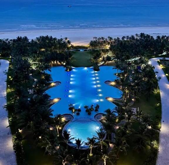 هتل The Sea View Cam Ranh Beach Resort