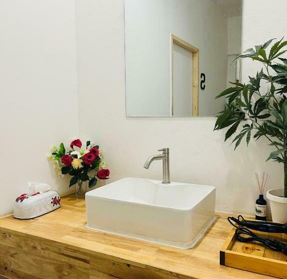 הוסטל Bed Station