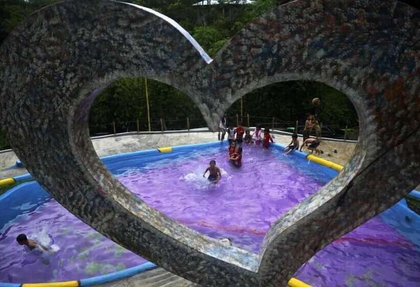 Bamboo Park & Resort Malino