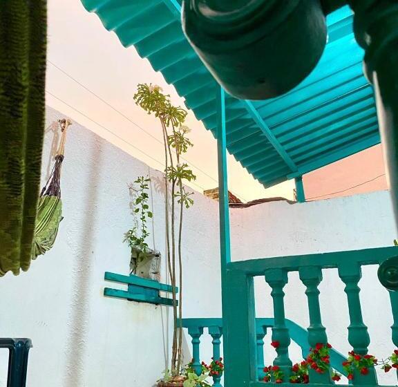 ベッドアンドブレックファースト Aurelia Compartida Hospedaje