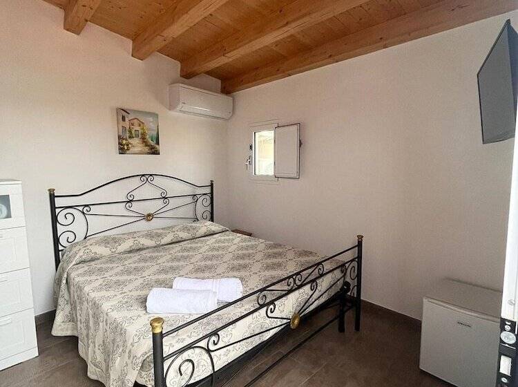 تختخواب و صبحانه La Perla A Marzamemi