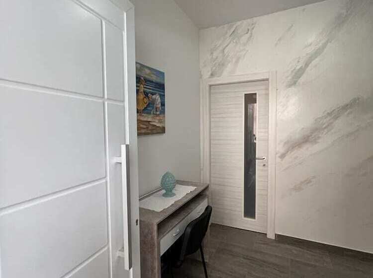 تختخواب و صبحانه La Perla A Marzamemi