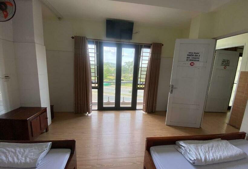 تختخواب و صبحانه Nhà Nghỉ Thiên ân 2 Số 142 Bà Triệu