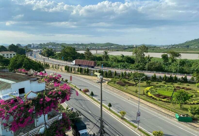 تختخواب و صبحانه Nhà Nghỉ Thiên ân 2 Số 142 Bà Triệu