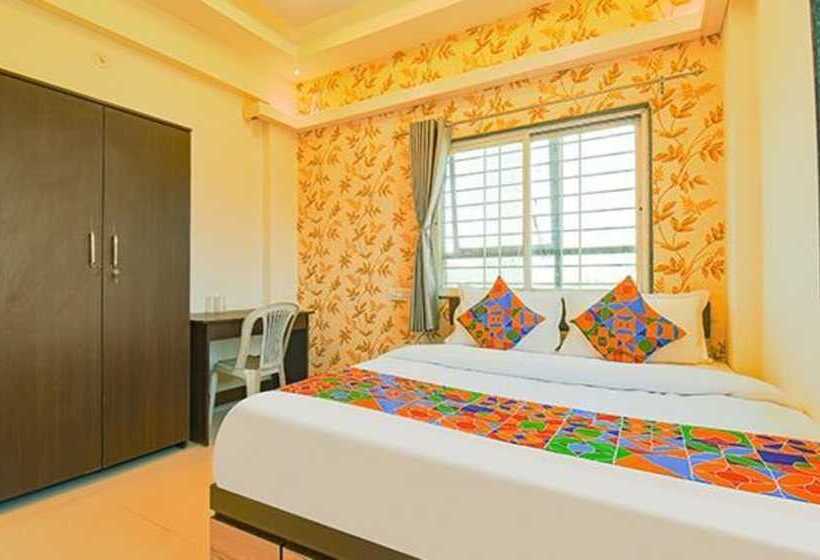 Fabhotel The Golden Leaf