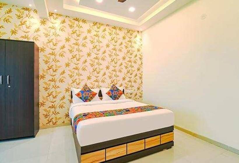 Fabhotel The Golden Leaf