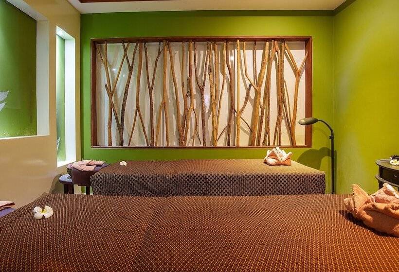 Отель Angkor Trails Residence