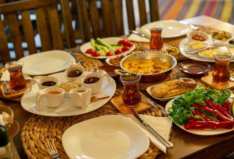 בית מלון כפרי Cappadocia Inans Cave & Swimming Pool Hot