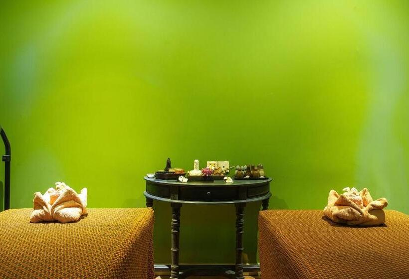 Отель Angkor Trails Residence