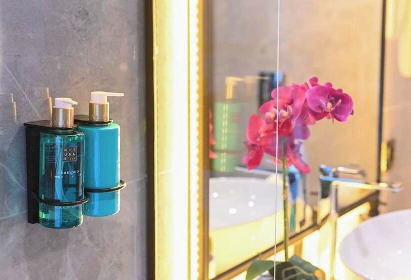 هتل Hanami Design