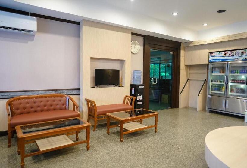 فندق Klaang Muang