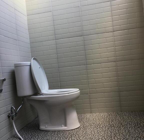 בית מלון כפרי Kubu Pering