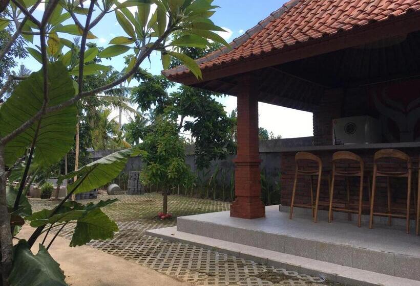 בית מלון כפרי Kubu Pering