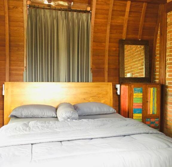 בית מלון כפרי Kubu Pering