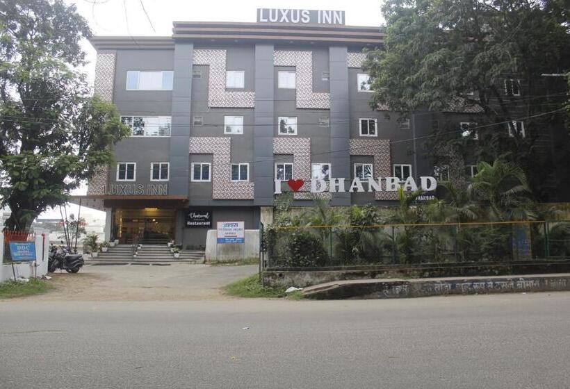 בית מלון כפרי Luxus Inn