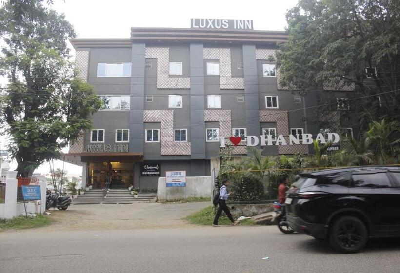 בית מלון כפרי Luxus Inn