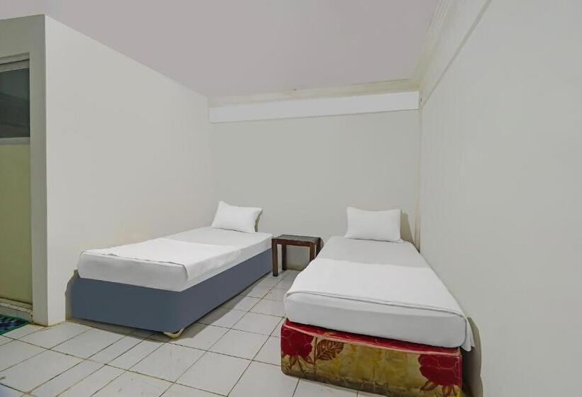 בית מלון כפרי Oyo 92484 Wisma Permata Syariah