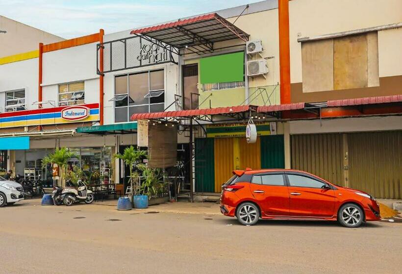 فندق Oyo 92496 Faraas Homestay Syariah