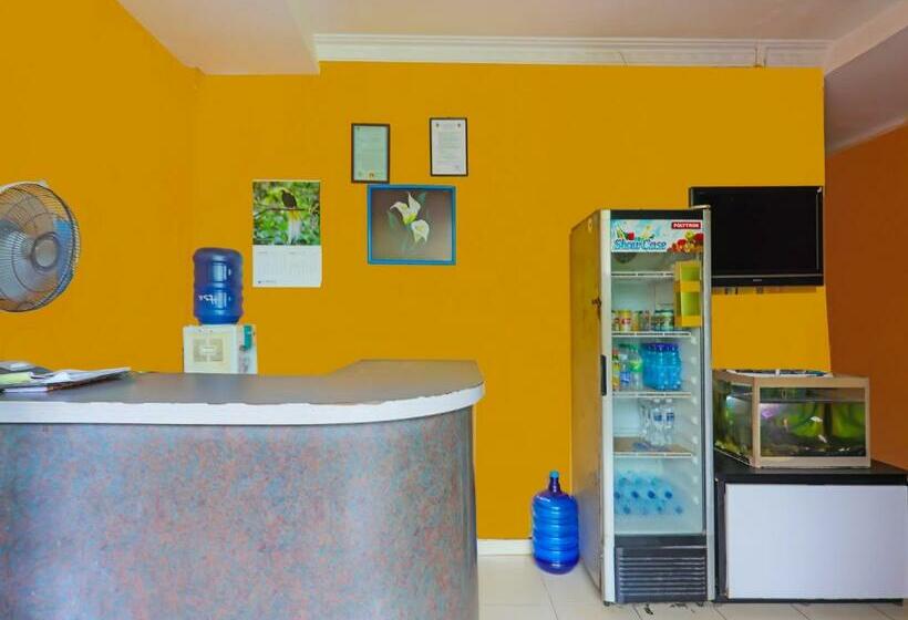 בית מלון כפרי Oyo 92496 Faraas Homestay Syariah