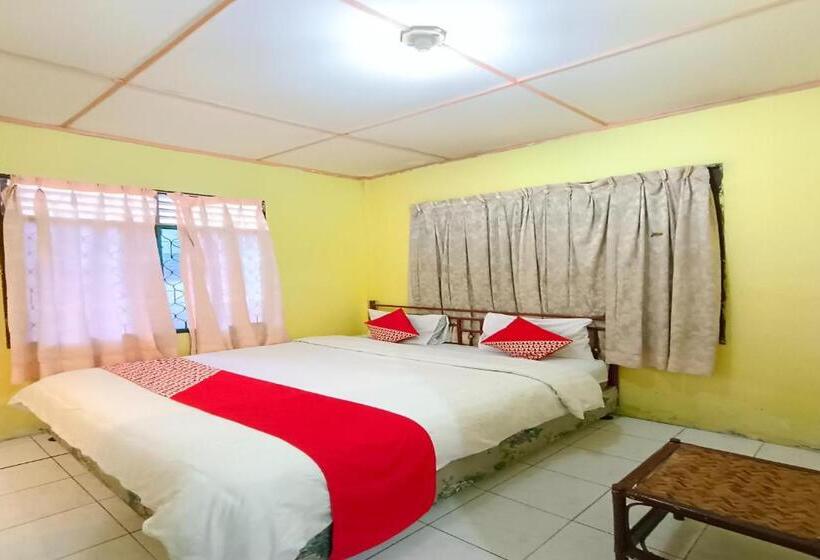 Отель Oyo 92503 Penginapan & Villa Sirait