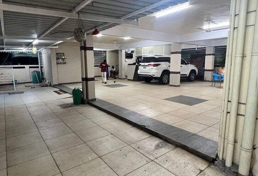 호텔 Royal Villa Guest House