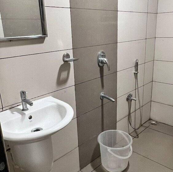 호텔 Royal Villa Guest House