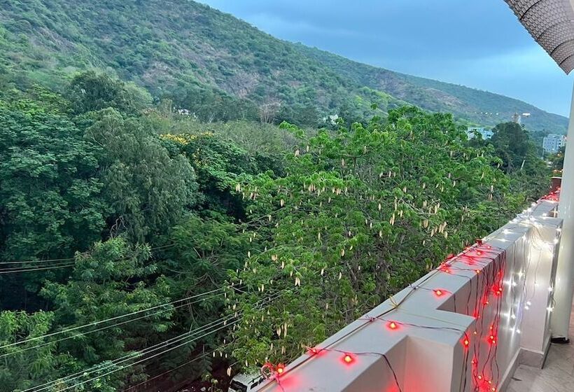 호텔 Royal Villa Guest House