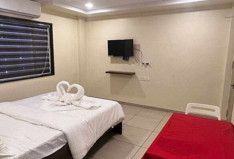 בית מלון כפרי Royal Villa Guest House