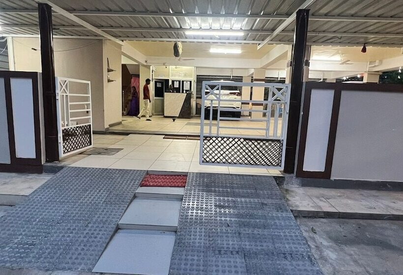 בית מלון כפרי Royal Villa Guest House