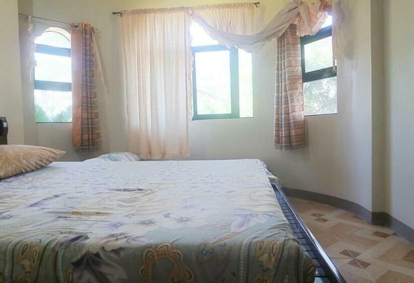 هتل Seashore Garden Resort