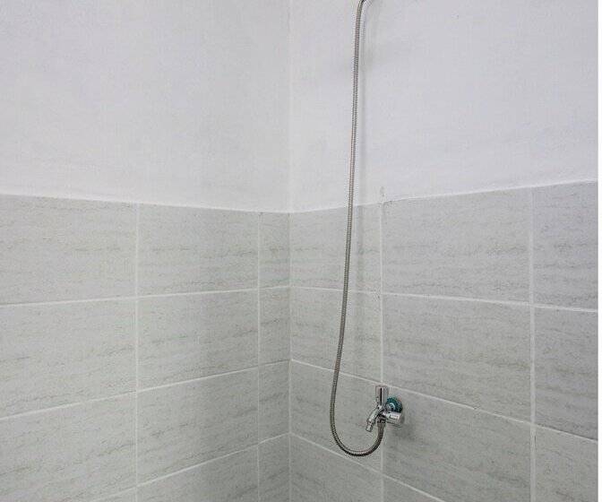 בית מלון כפרי Spot On 92490 Casa Homestay Syariah