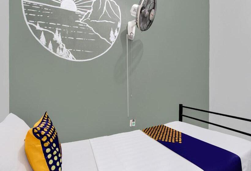 בית מלון כפרי Spot On 92490 Casa Homestay Syariah