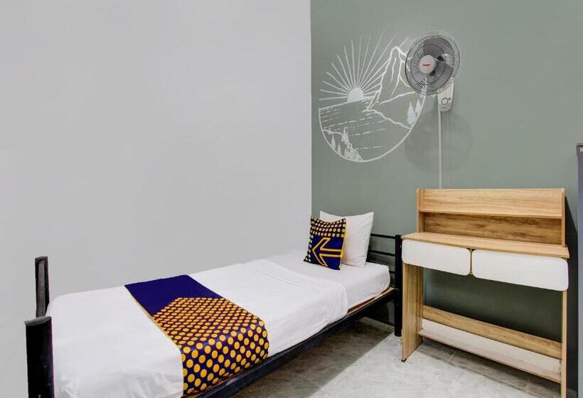 בית מלון כפרי Spot On 92490 Casa Homestay Syariah