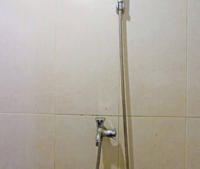 호텔 Spot On 92495 Wisma Ayemneartaman Doa Maria Gereja Bongsari