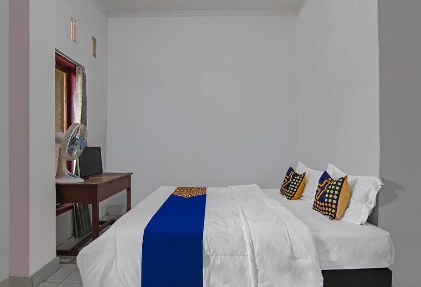 בית מלון כפרי Spot On 92498 Fanni Homestay